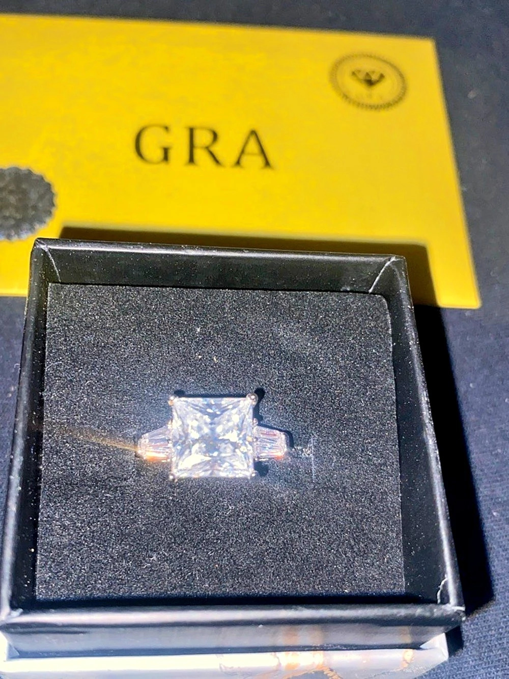 Square-Cut Ring in Silver NWT 4.0ct
